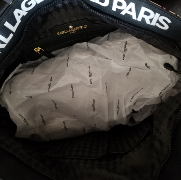 Karl Lagerfeld Paris Amour Large Nylon Tote Bag - Picture 6 of 16